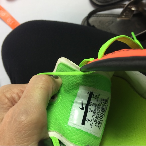 Nike Skin Hypervenom X Indoor Soccer Shoes 9 or 40 - Picture 2 of 8